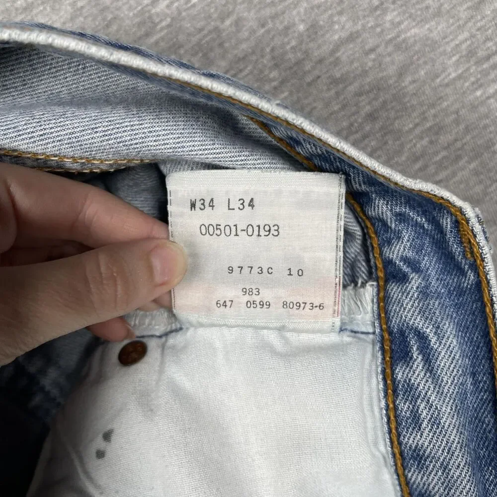 VTG Levi's 501 Jeans Mens 34x34 (32x29) Light Wash Straight Classic Button Fly